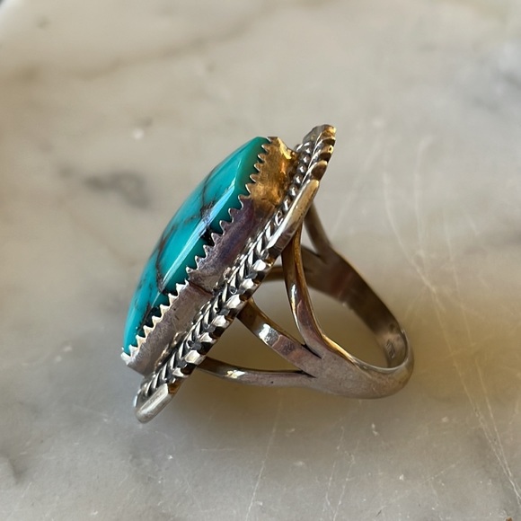 Vintage Navajo Native American Turquoise Ring - Picture 11 of 11